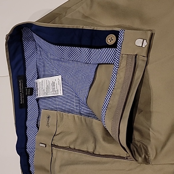 Banana Republic Khaki Pants Khaki W33 - Picture 5 of 8